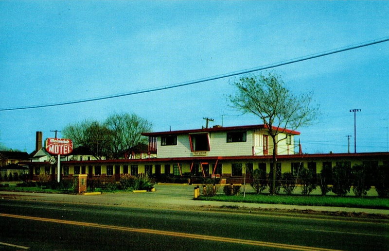 Melvindale Motel - Vintage Postcard (newer photo)